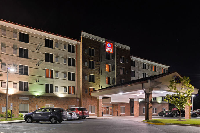 Imagen de la habitación del Hotel Comfort Suites At Virginia Center Commons. Foto 5