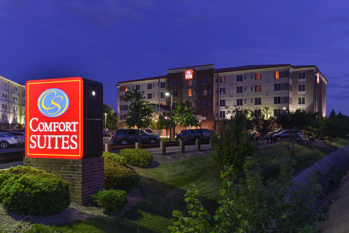 Imagen de la habitación del Hotel Comfort Suites At Virginia Center Commons. Foto 6