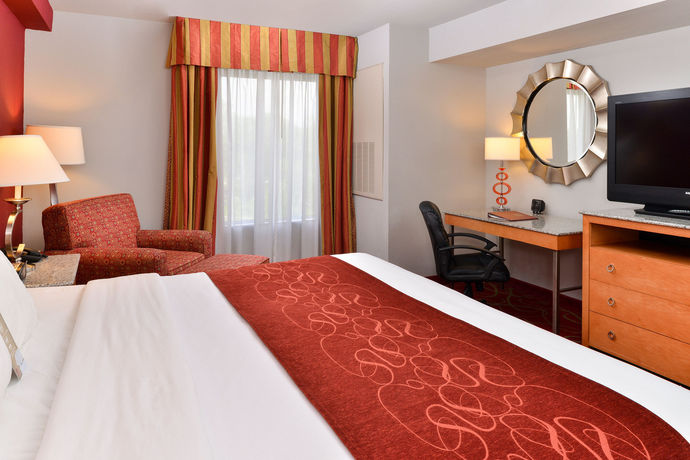 Imagen de la habitación del Hotel Comfort Suites At Virginia Center Commons. Foto 8