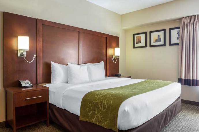 Imagen de la habitación del Hotel Comfort Suites At Woodbridge. Foto 16