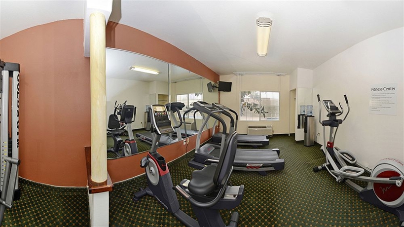 Imagen de los interiores del Hotel Comfort Suites Bakersfield. Foto 13