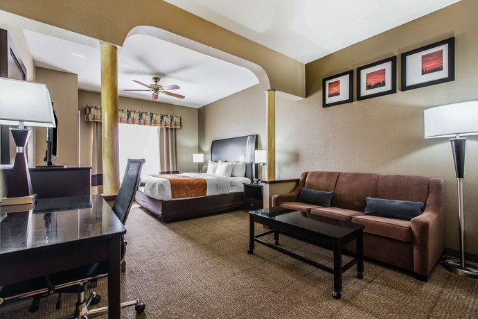 Imagen de la habitación del Hotel Comfort Suites Bakersfield. Foto 9