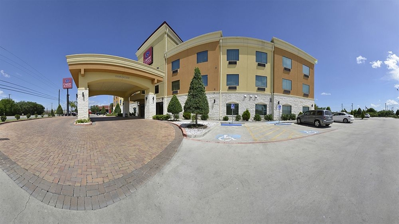 Imagen de los exteriores del Hotel Comfort Suites Bay City. Foto 4