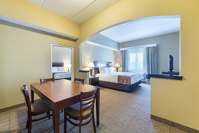 Imagen de la habitación del Hotel Comfort Suites Beachside. Foto 4