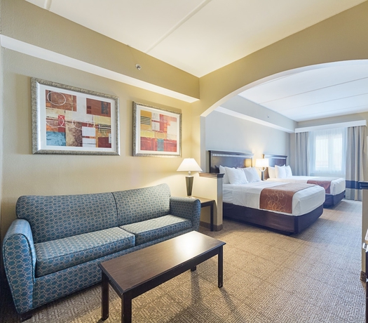 Imagen de la habitación del Hotel Comfort Suites Beachside. Foto 8