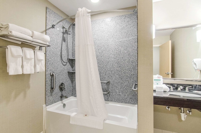 Imagen de la habitación del Hotel Comfort Suites Bentonville - Rogers. Foto 10