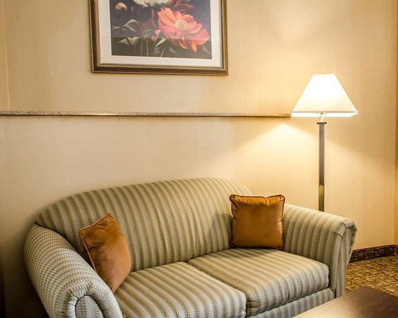 Imagen de la habitación del Hotel Comfort Suites Bloomsburg. Foto 2
