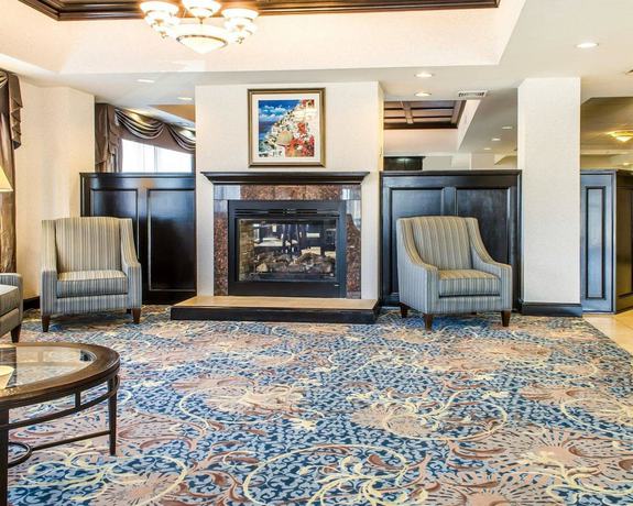 Imagen de los interiores del Hotel Comfort Suites Bloomsburg. Foto 14