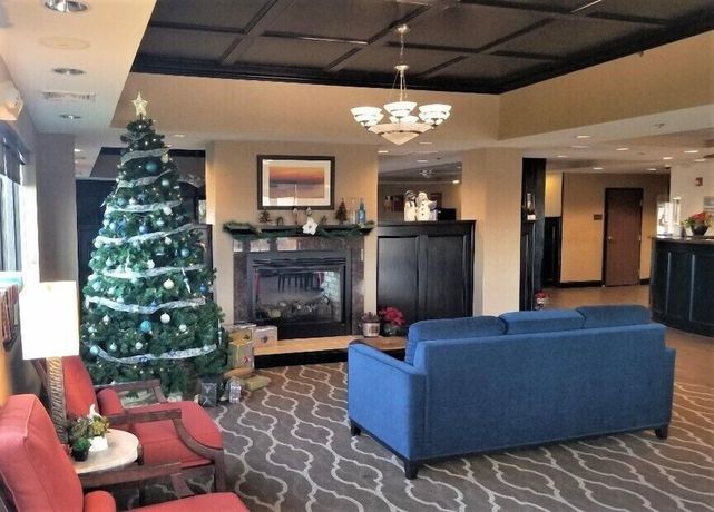 Imagen de los interiores del Hotel Comfort Suites Bloomsburg. Foto 15