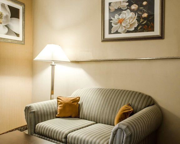 Imagen de la habitación del Hotel Comfort Suites Bloomsburg. Foto 7