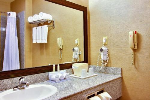 Imagen de la habitación del Hotel Comfort Suites Boise West Meridian. Foto 12