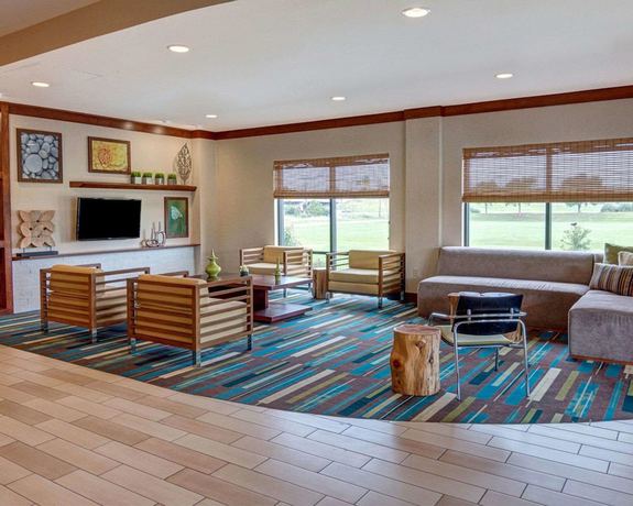 Imagen de los interiores del Hotel Comfort Suites Bossier City - Shreveport. Foto 20