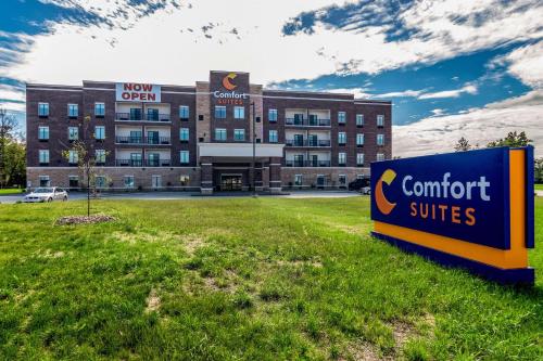 Imagen general del Hotel Comfort Suites, Brunswick. Foto 3