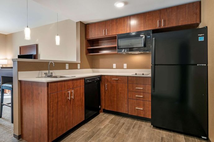 Imagen de la habitación del Hotel Comfort Suites Camp Hill-Harrisburg West. Foto 15