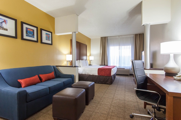 Imagen de la habitación del Hotel Comfort Suites Central/i-44. Foto 9