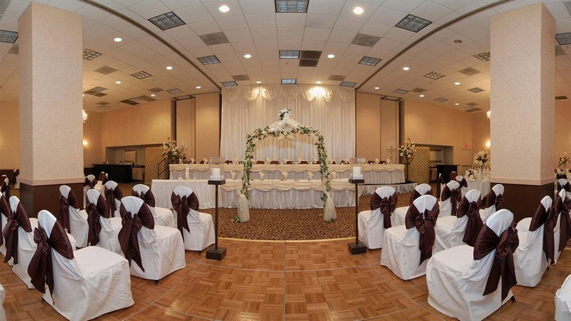 Imagen de los interiores del Hotel Comfort Suites Chicago O'hare Airport. Foto 10