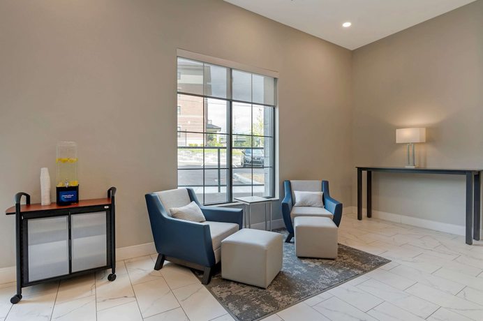 Imagen de los interiores del Hotel Comfort Suites Cincinnati University - Downtown. Foto 20