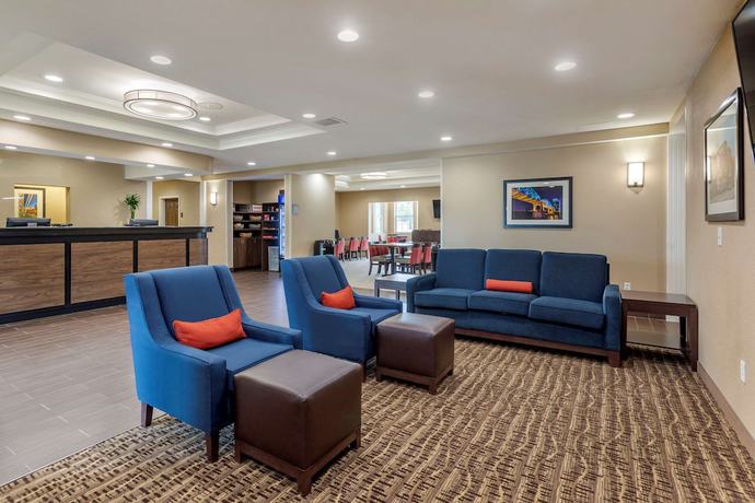 Imagen de los interiores del Hotel Comfort Suites, Clarksville. Foto 18