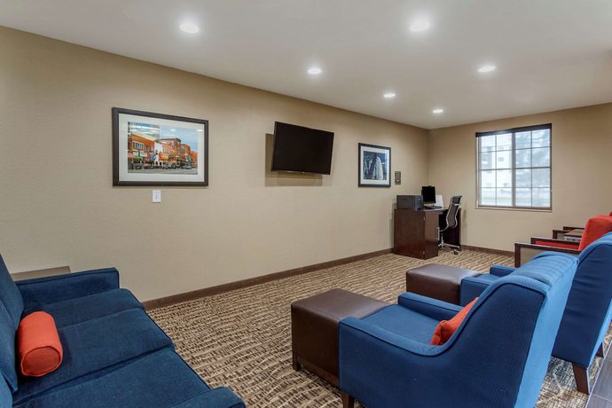 Imagen de los interiores del Hotel Comfort Suites, Clarksville. Foto 19