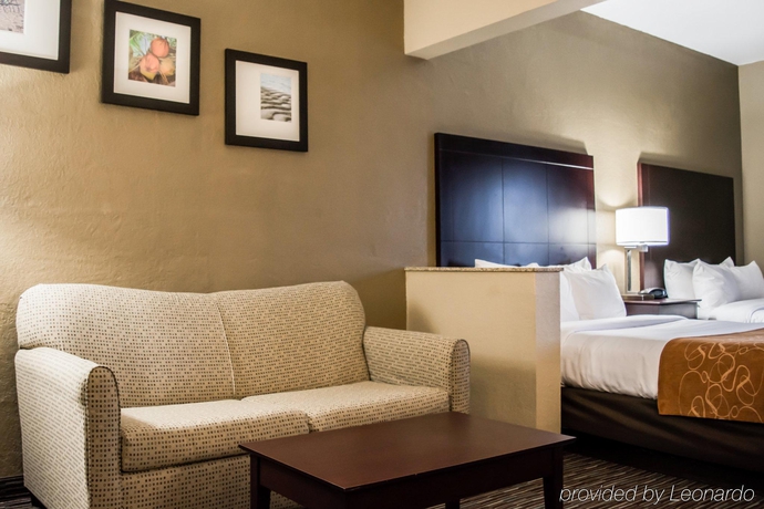 Imagen general del Hotel Comfort Suites Clearwater - Dunedin. Foto 9
