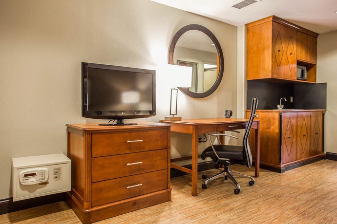 Imagen de la habitación del Hotel Comfort Suites Columbia At Harbison. Foto 2
