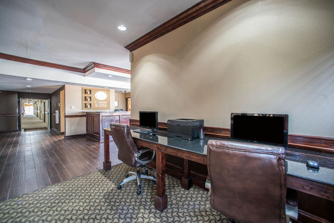 Imagen de los interiores del Hotel Comfort Suites Columbia - University Area. Foto 8