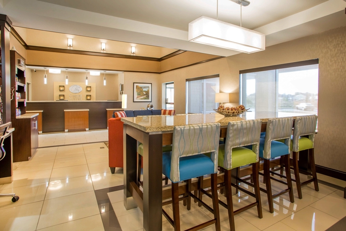 Imagen de los interiores del Hotel Comfort Suites Columbus West - Hilliard. Foto 8