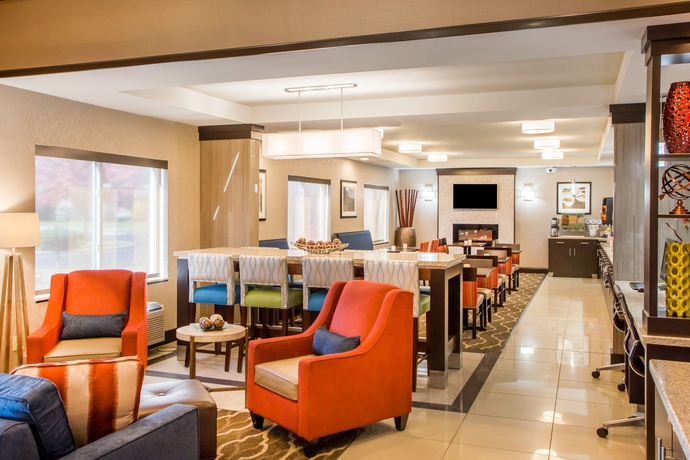 Imagen de los interiores del Hotel Comfort Suites Columbus West - Hilliard. Foto 9