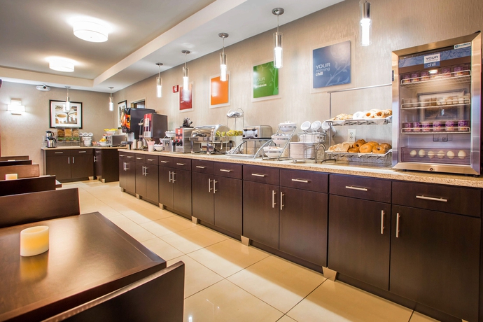 Imagen del bar/restaurante del Hotel Comfort Suites Columbus West - Hilliard. Foto 4