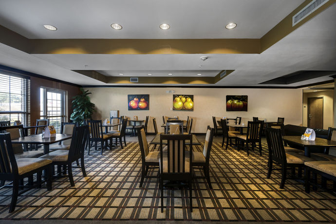 Imagen del bar/restaurante del Hotel Comfort Suites, Conway. Foto 3