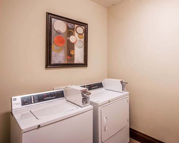 Imagen de los interiores del Hotel Comfort Suites, Cordova. Foto 12