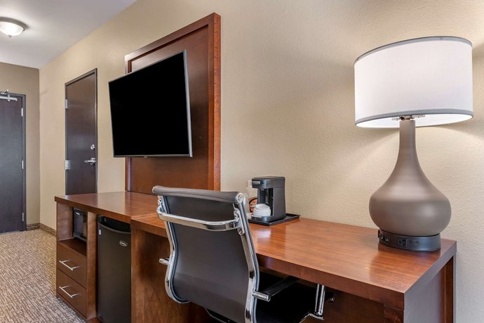 Imagen de la habitación del Hotel Comfort Suites Daytona Beach - Speedway. Foto 2