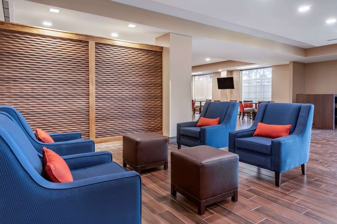 Imagen de los interiores del Hotel Comfort Suites Daytona Beach - Speedway. Foto 16