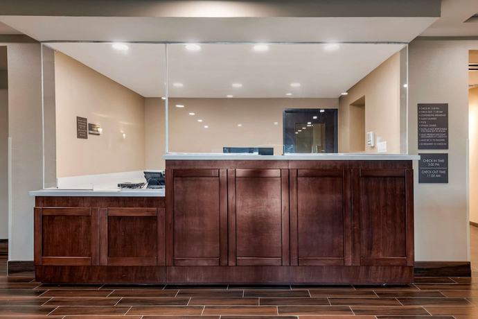 Imagen de los interiores del Hotel Comfort Suites Daytona Beach - Speedway. Foto 17
