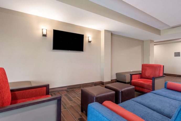 Imagen de los interiores del Hotel Comfort Suites Daytona Beach - Speedway. Foto 20