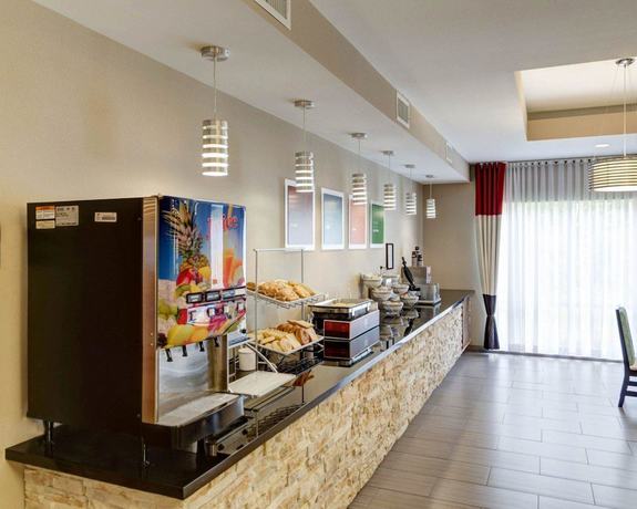 Imagen del bar/restaurante del Hotel Comfort Suites Denham Springs, Denham Springs. Foto 4