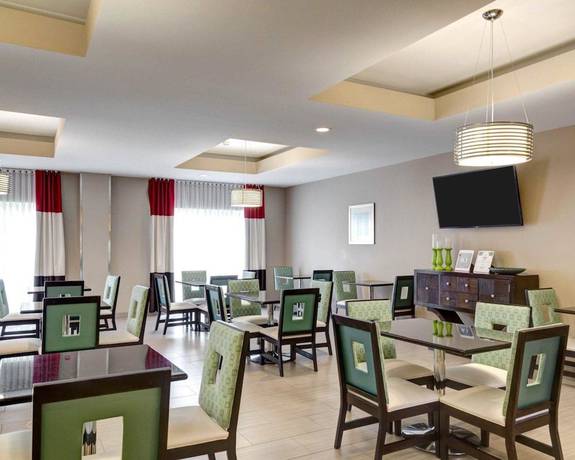 Imagen del bar/restaurante del Hotel Comfort Suites Denham Springs, Denham Springs. Foto 5