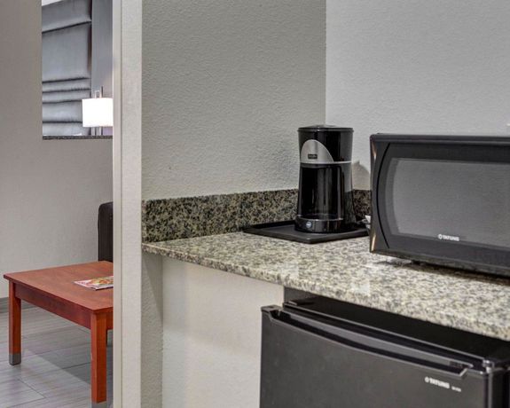 Imagen de la habitación del Hotel Comfort Suites Denham Springs, Denham Springs. Foto 12