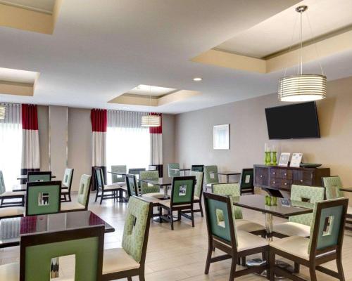Imagen general del Hotel Comfort Suites Denham Springs, Denham Springs. Foto 1