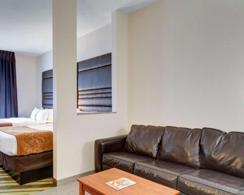 Imagen general del Hotel Comfort Suites Denham Springs, Denham Springs. Foto 3