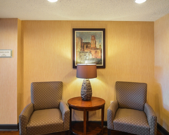 Imagen de los interiores del Hotel Comfort Suites Dfw Airport. Foto 9