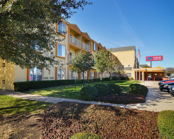 Imagen de los interiores del Hotel Comfort Suites Dfw Airport. Foto 12