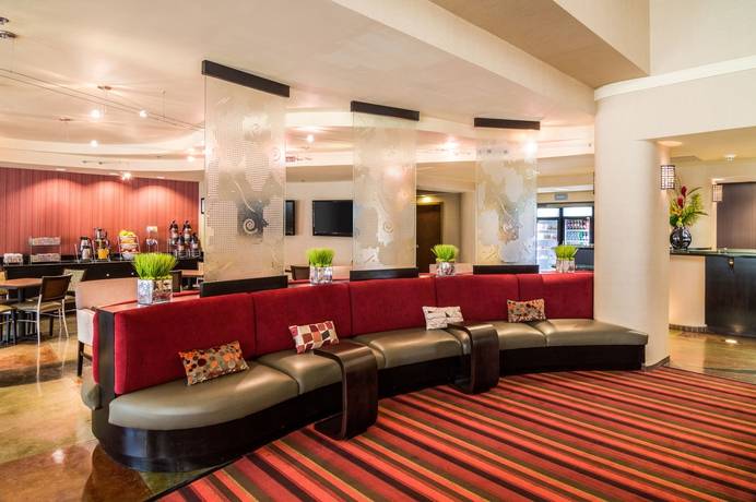 Imagen de los interiores del Hotel Comfort Suites Dfw North/grapevine. Foto 9