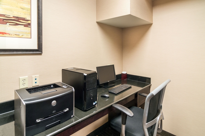 Imagen de los interiores del Hotel Comfort Suites Dfw North/grapevine. Foto 12