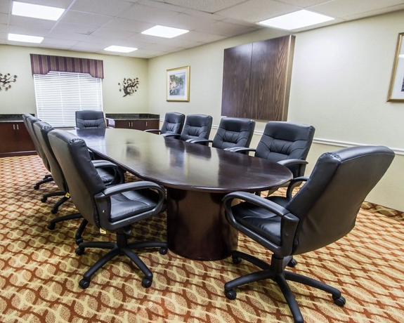 Imagen de los interiores del Hotel Comfort Suites Downtown, Orlando. Foto 9