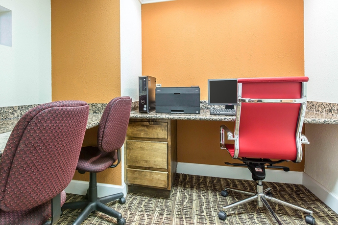 Imagen de los interiores del Hotel Comfort Suites Downtown Sacramento. Foto 10