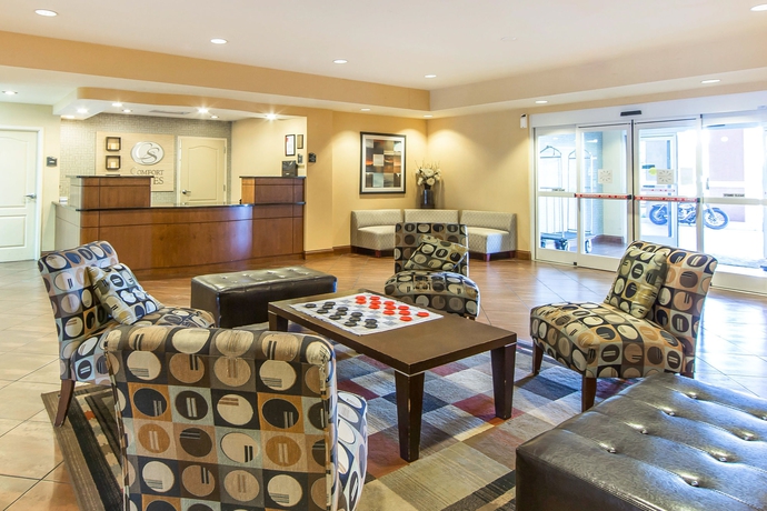 Imagen de los interiores del Hotel Comfort Suites East. Foto 13