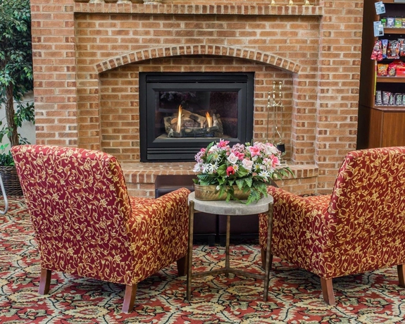 Imagen de los interiores del Hotel Comfort Suites, Edgewood Hill. Foto 13