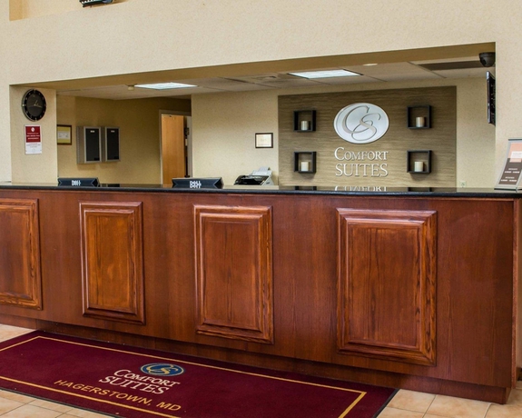 Imagen de los interiores del Hotel Comfort Suites, Edgewood Hill. Foto 16