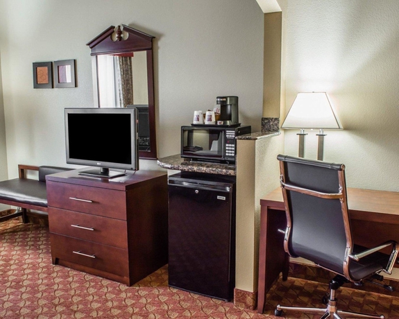 Imagen de la habitación del Hotel Comfort Suites, Edgewood Hill. Foto 9